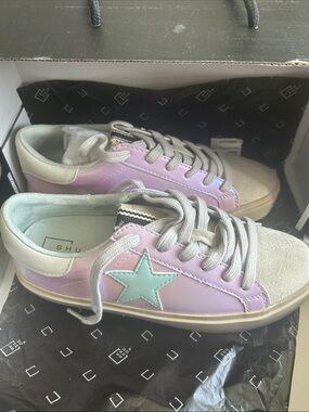 ShuShop Metallic Lavender & Cream Low-Top Sneakers